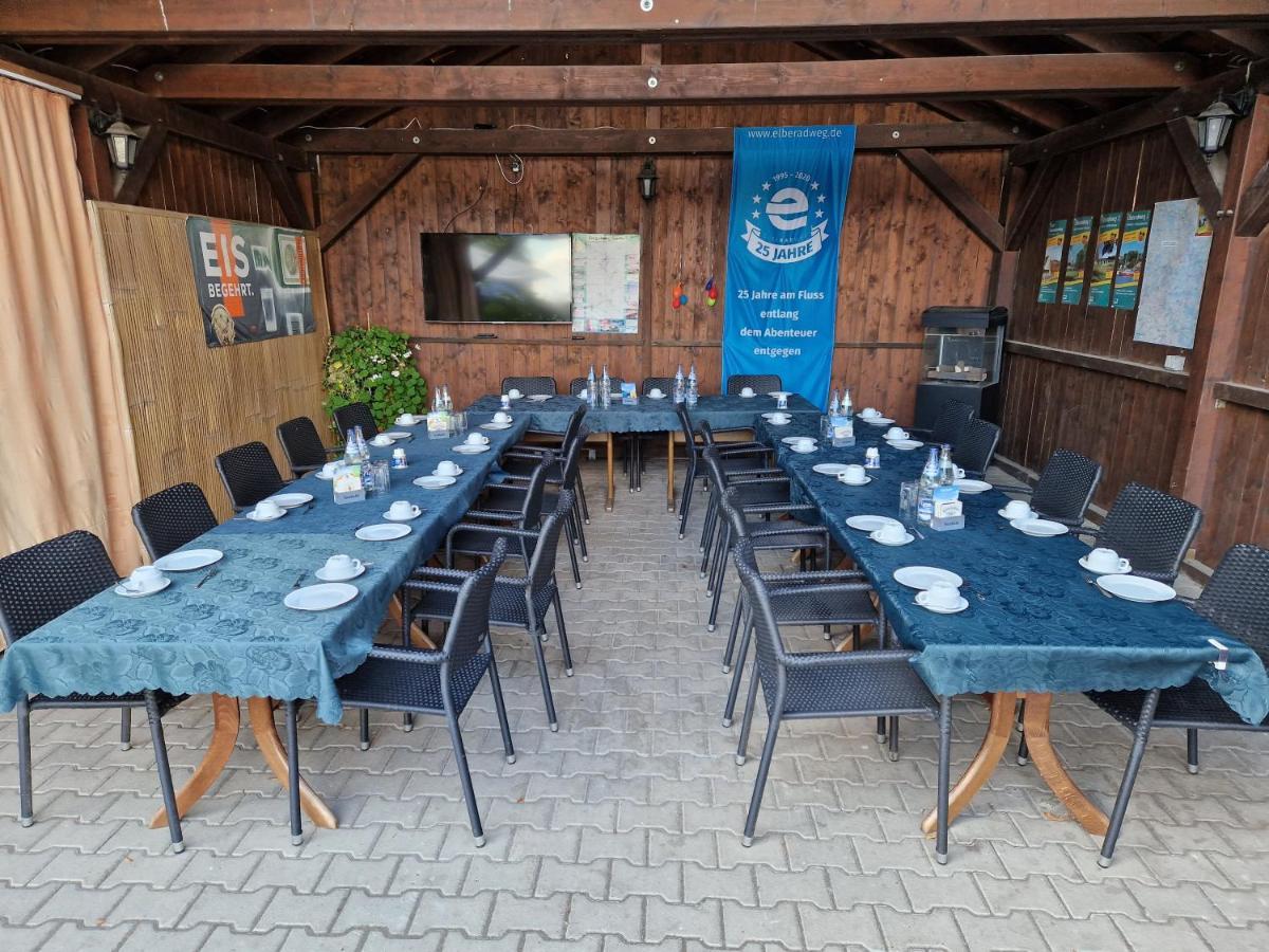 Gasthaus Kelly Magdeburg Ngoại thất bức ảnh